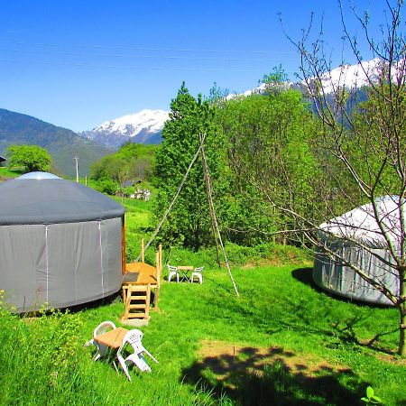 Maurienne Outdoor - Nuit Insolite En Yourte En Savoie Saint-Georges-Des-Hurtieres Zewnętrze zdjęcie